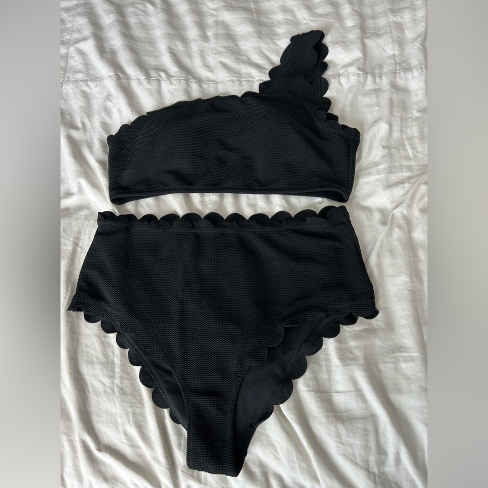 Black two piece bathing suit with cups
